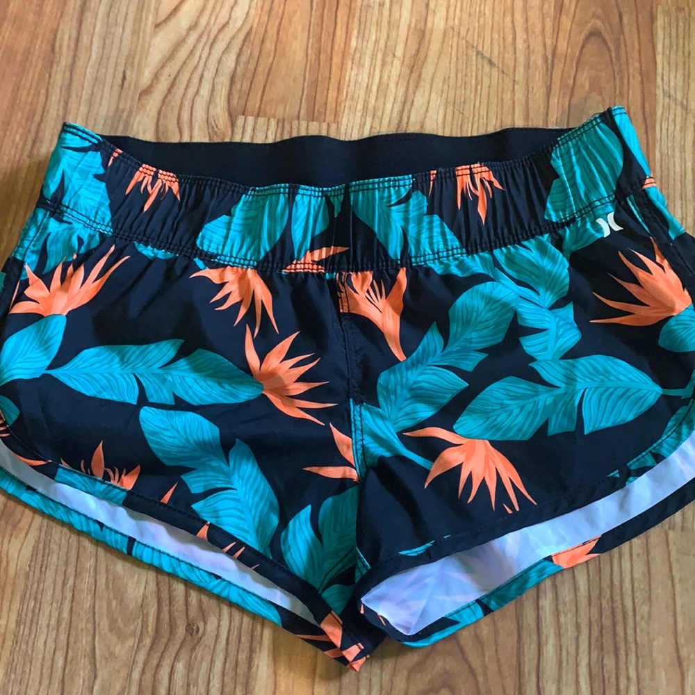 Hurley Hanoi Beachrider Women’s Board Short. Women’s size XS
